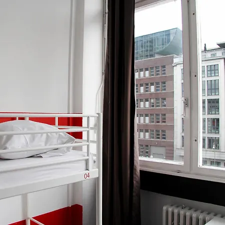 Hostal Check In