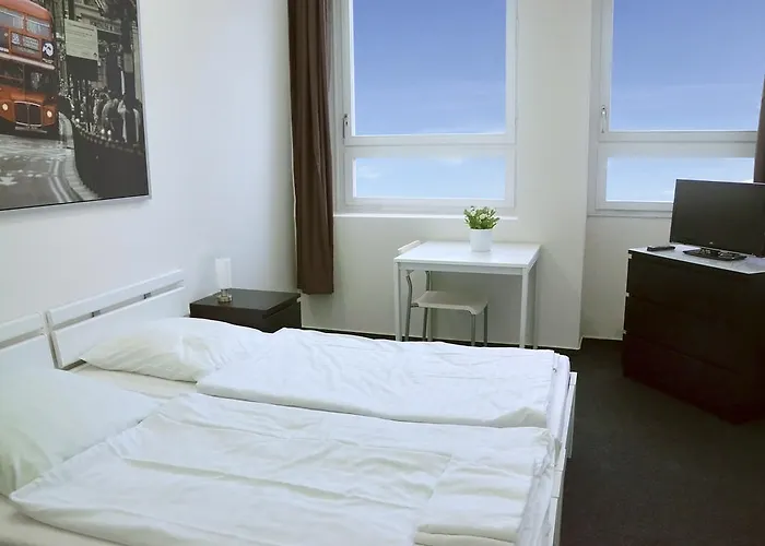 Vandrarhem Check In *