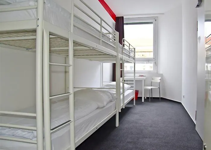 Check In Хостел *